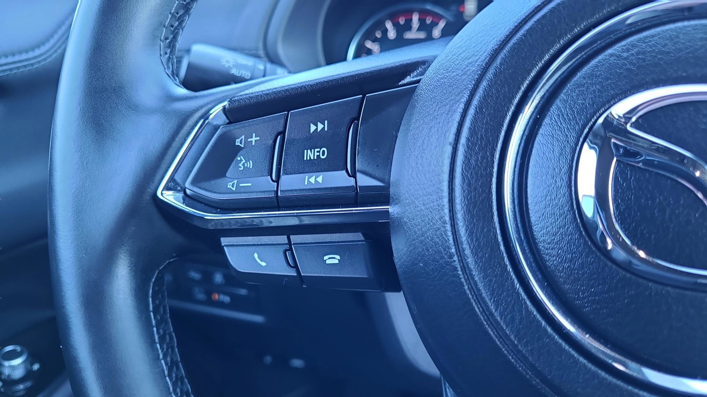 Used 2020 MAZDA CX-5 Signature image 14