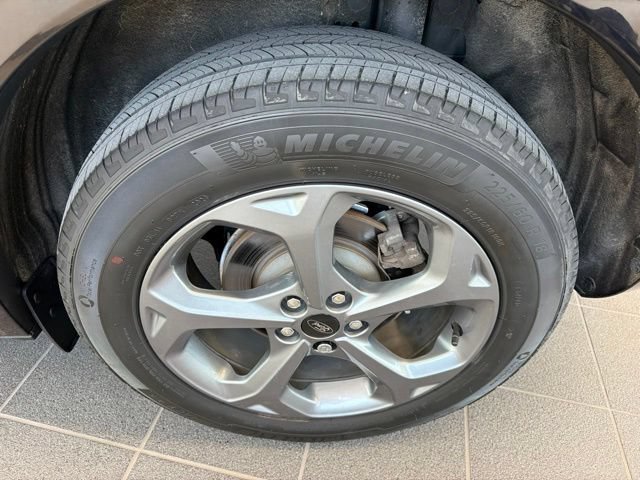 Certified 2024 Ford Escape ST-Line w/ Tech Pack #1 AWD/4WD image 5