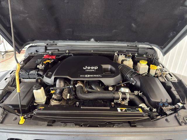 Used 2022 Jeep Gladiator Rubicon w/ Cold Weather Group AWD/4WD image 6
