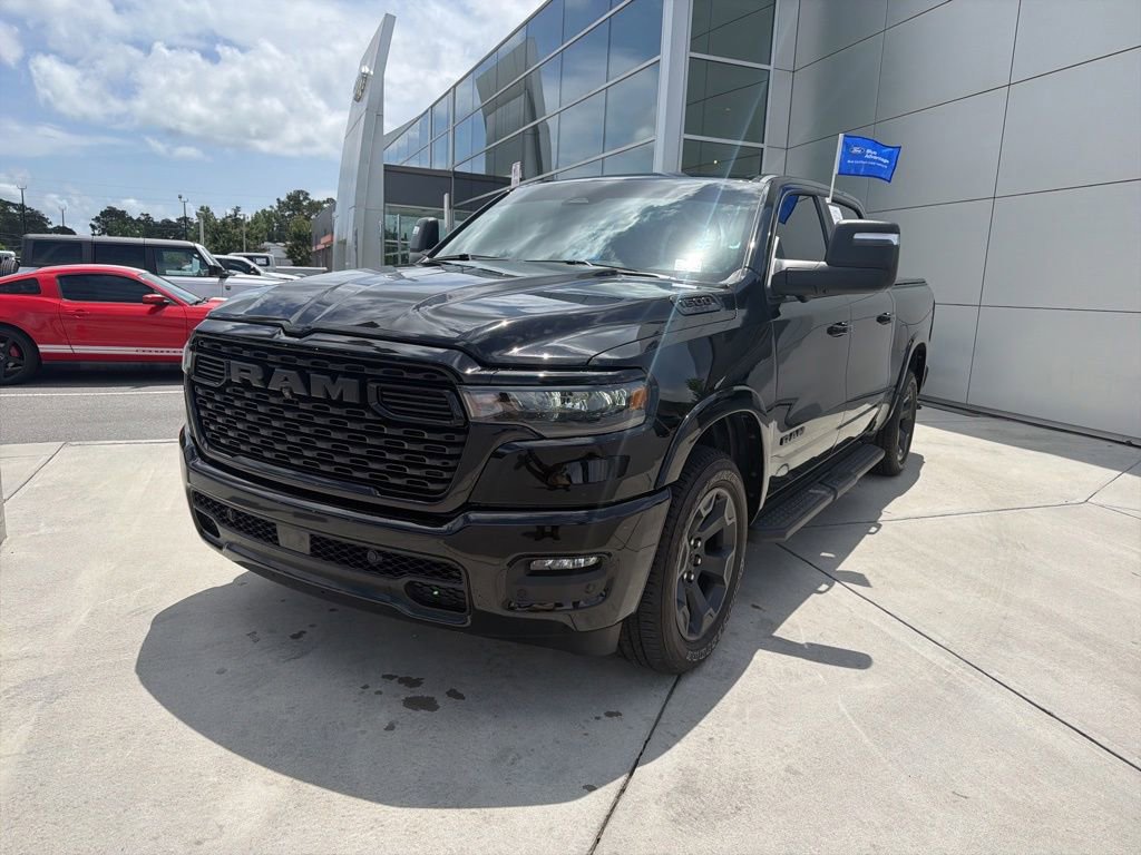 Used 2025 RAM 1500 Big Horn AWD/4WD image 3