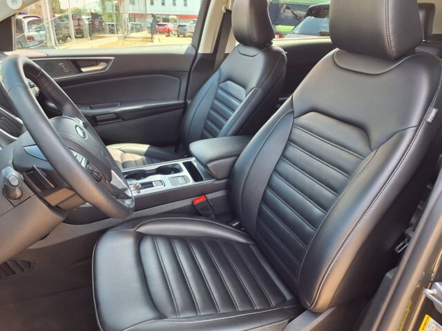 Certified 2023 Ford Edge SEL w/ Convenience Package AWD/4WD image 4