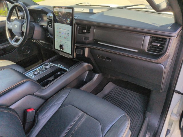 Certified 2023 Ford Expedition Platinum AWD/4WD image 38