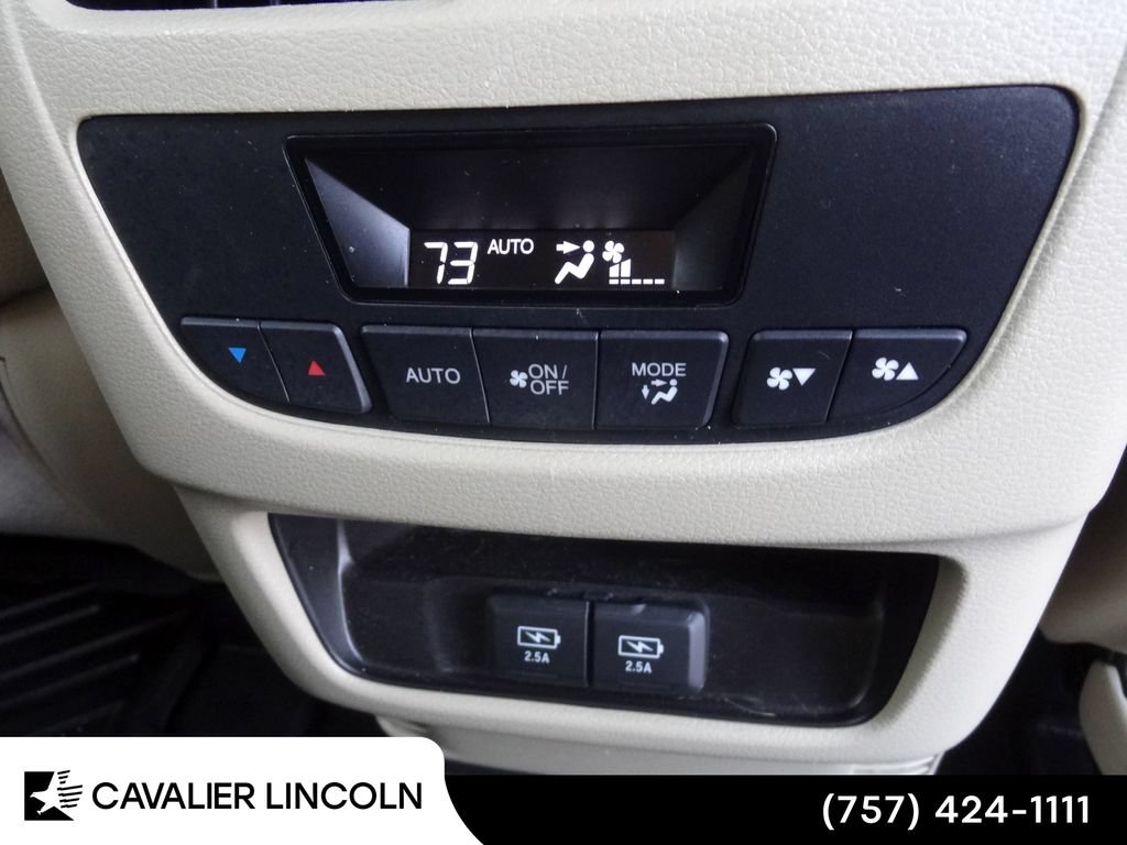 Used 2020 Acura MDX w/ Technology Package FWD image 13