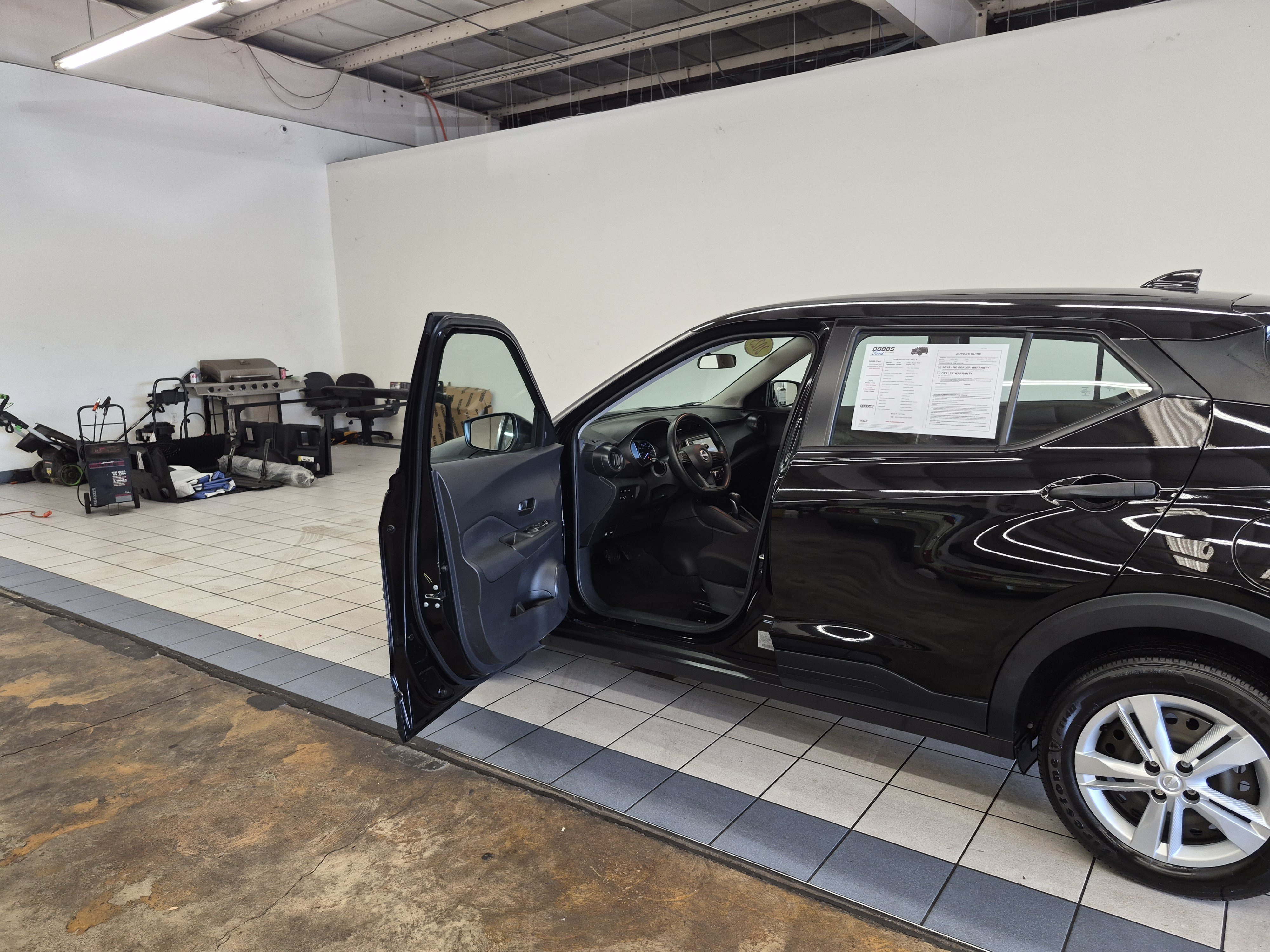Used 2025 Nissan Kicks Play S FWD image 8