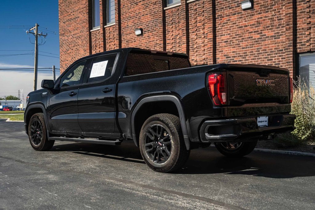 Used 2024 GMC Sierra 1500 Elevation w/ Preferred Package AWD/4WD image 4