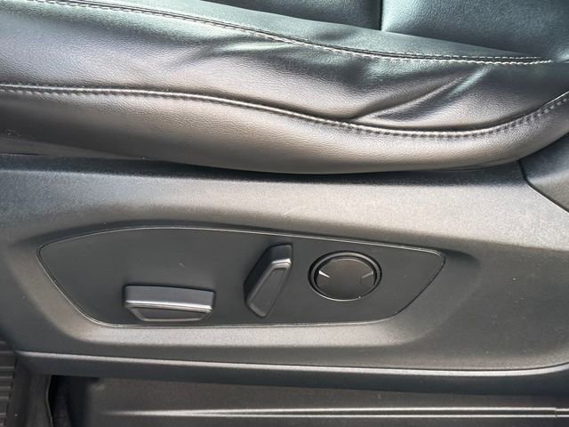 Certified 2022 Ford Explorer XLT w/ Equipment Group 202A image 7