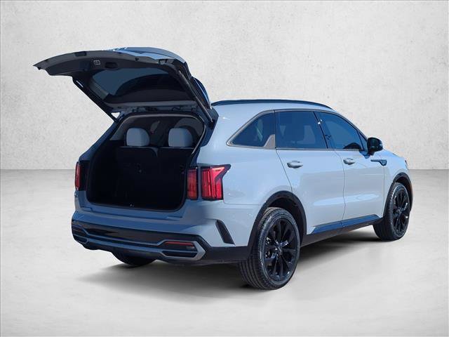 Used 2022 Kia Sorento SX image 3