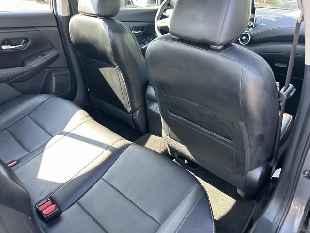 Used 2022 Nissan Sentra SR w/ SR Premium Package FWD image 22