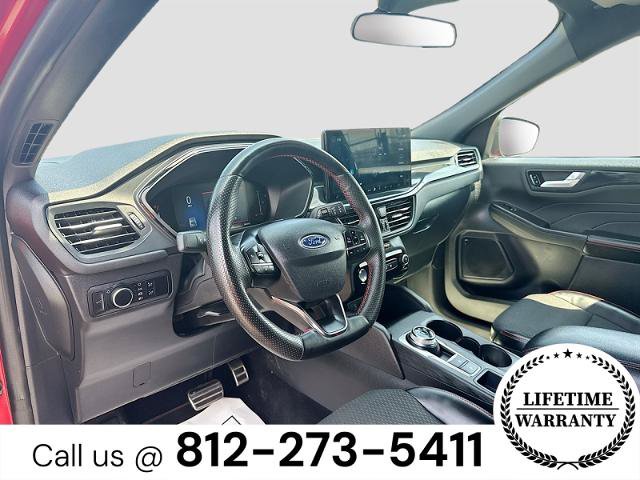 Certified 2023 Ford Escape ST-Line w/ Tech Pack #1 AWD/4WD image 9