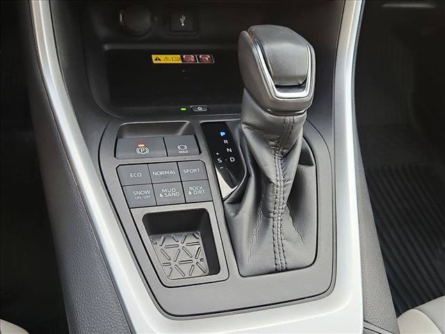 Used 2022 Toyota RAV4 XLE Premium AWD/4WD image 11
