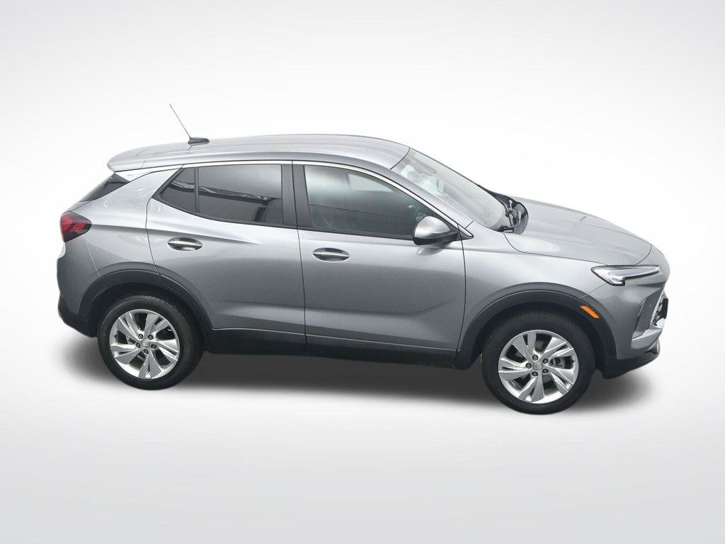 Used 2025 Buick Encore GX Preferred AWD/4WD image 38
