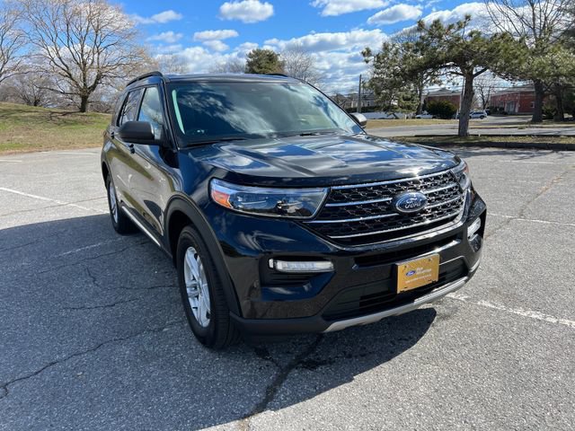 Certified 2022 Ford Explorer XLT w/ Equipment Group 202A image 11