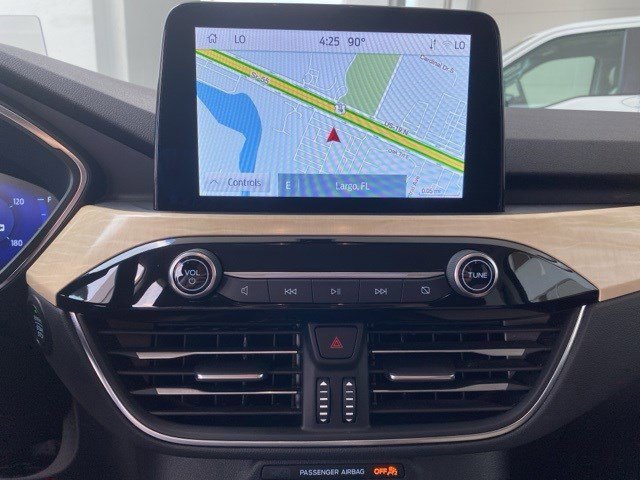 Certified 2022 Ford Escape Titanium w/ Titanium Elite Package image 22