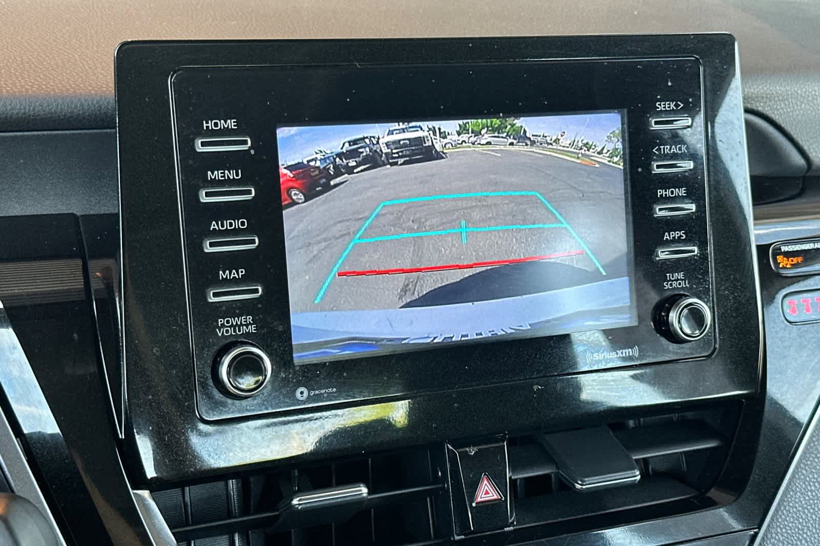 Used 2021 Toyota Camry LE FWD image 18