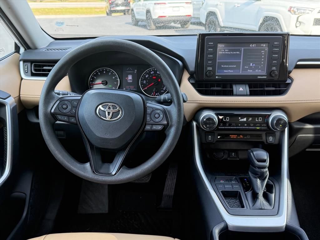 Used 2021 Toyota RAV4 XLE FWD image 12