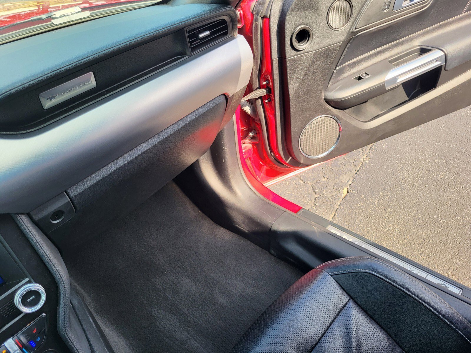 Certified 2022 Ford Mustang Premium RWD image 16