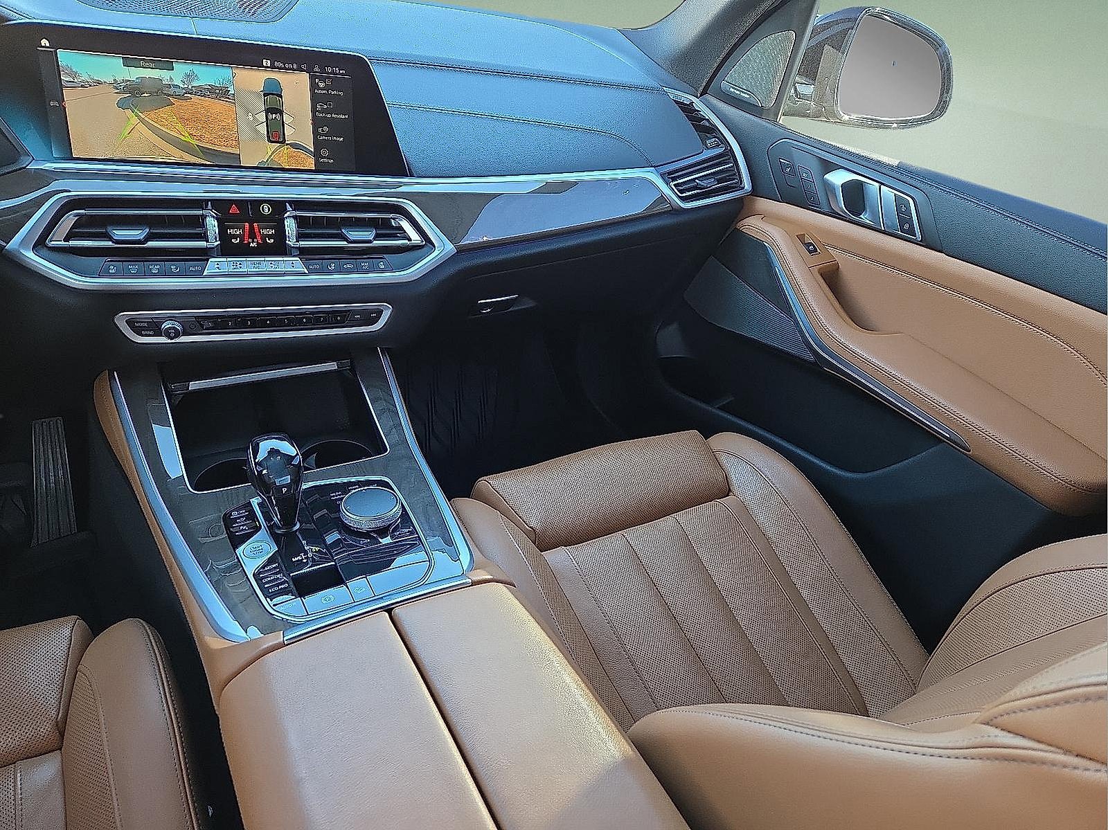 Used 2021 BMW X5 xDrive40i w/ Premium Package image 12