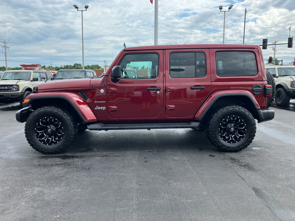 Used 2021 Jeep Wrangler Unlimited Sahara AWD/4WD image 3