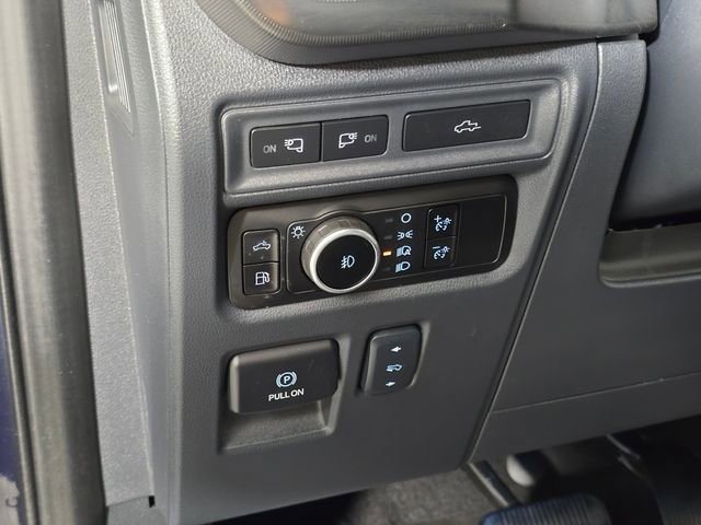 Certified 2024 Ford F150 Platinum w/ FX4 Off-Road Package AWD/4WD image 27