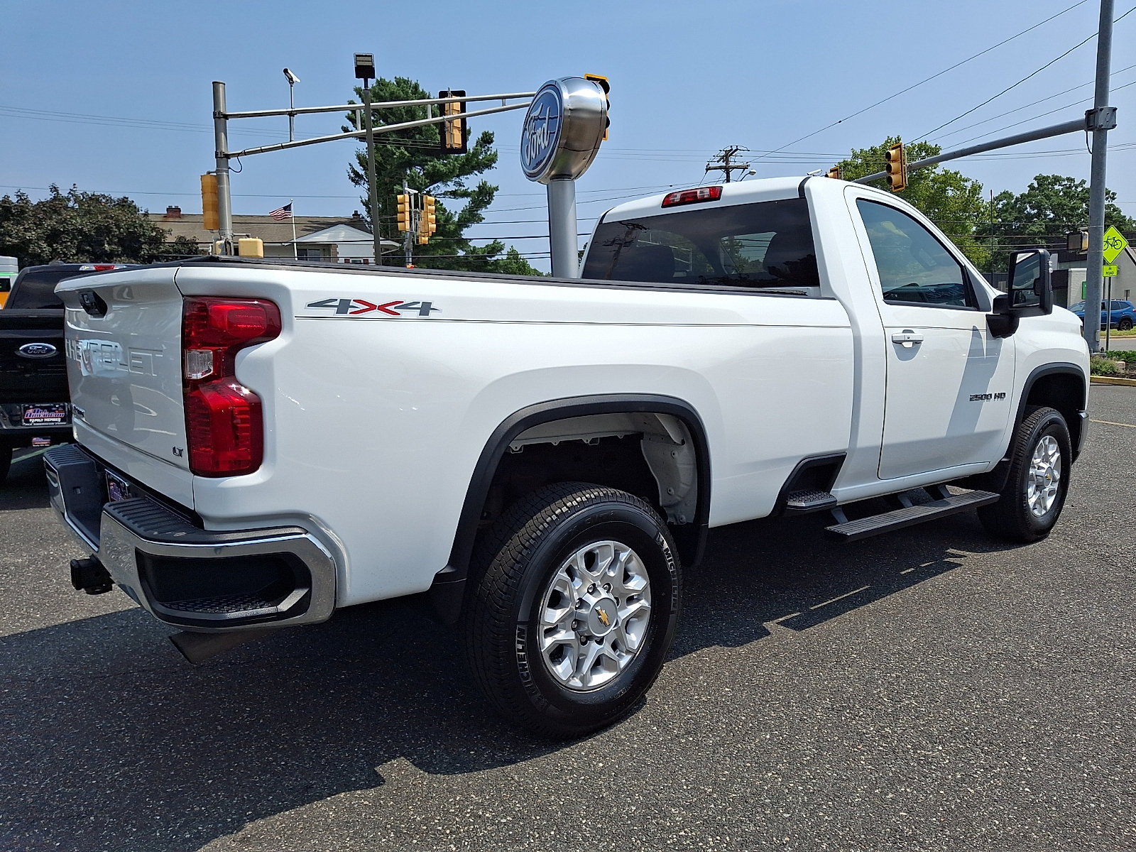 Used 2024 Chevrolet Silverado 2500 LT w/ Convenience Package AWD/4WD image 11