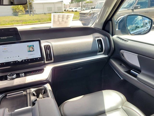 Certified 2025 Ford Expedition Max Active AWD/4WD image 26