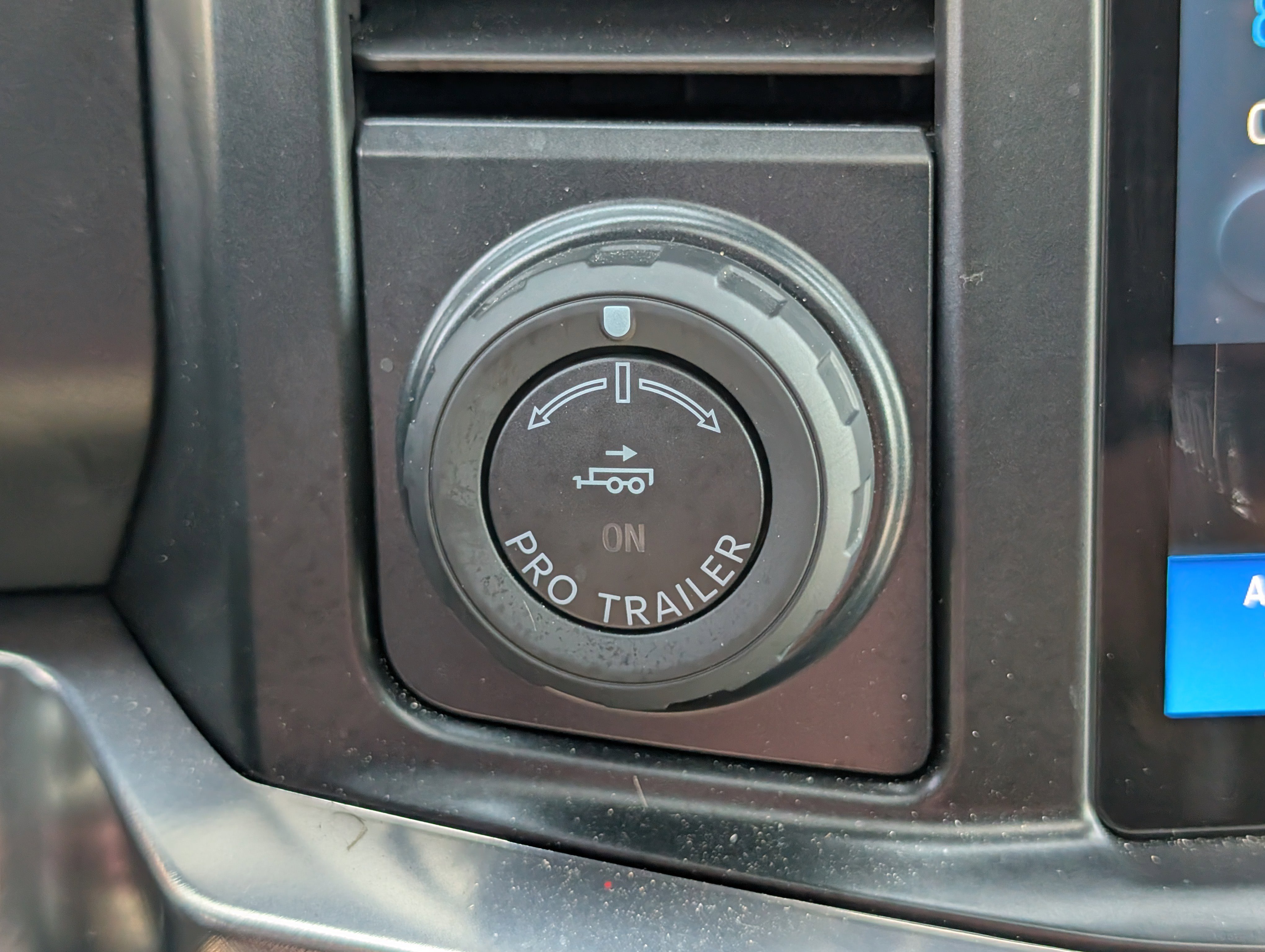 Certified 2025 Ford F250 King Ranch AWD/4WD image 25