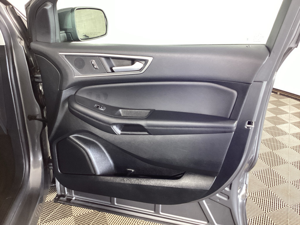 Certified 2023 Ford Edge SEL w/ Convenience Package AWD/4WD image 8