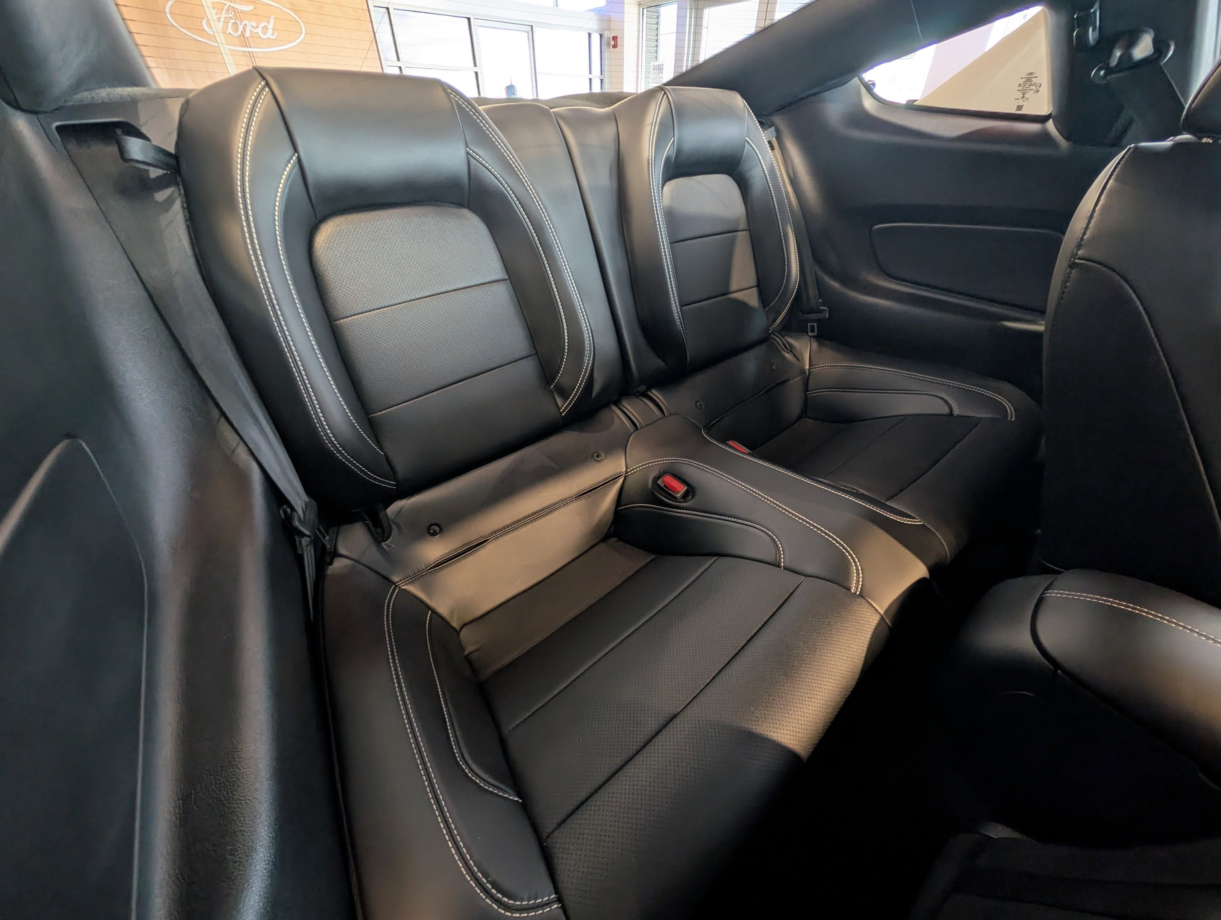 Certified 2021 Ford Mustang Shelby GT500 w/ Technology Package RWD image 11