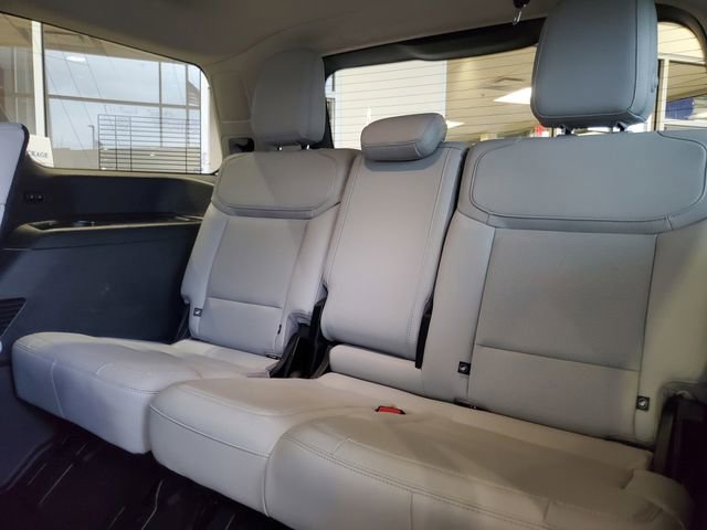 Certified 2025 Ford Expedition Platinum image 33