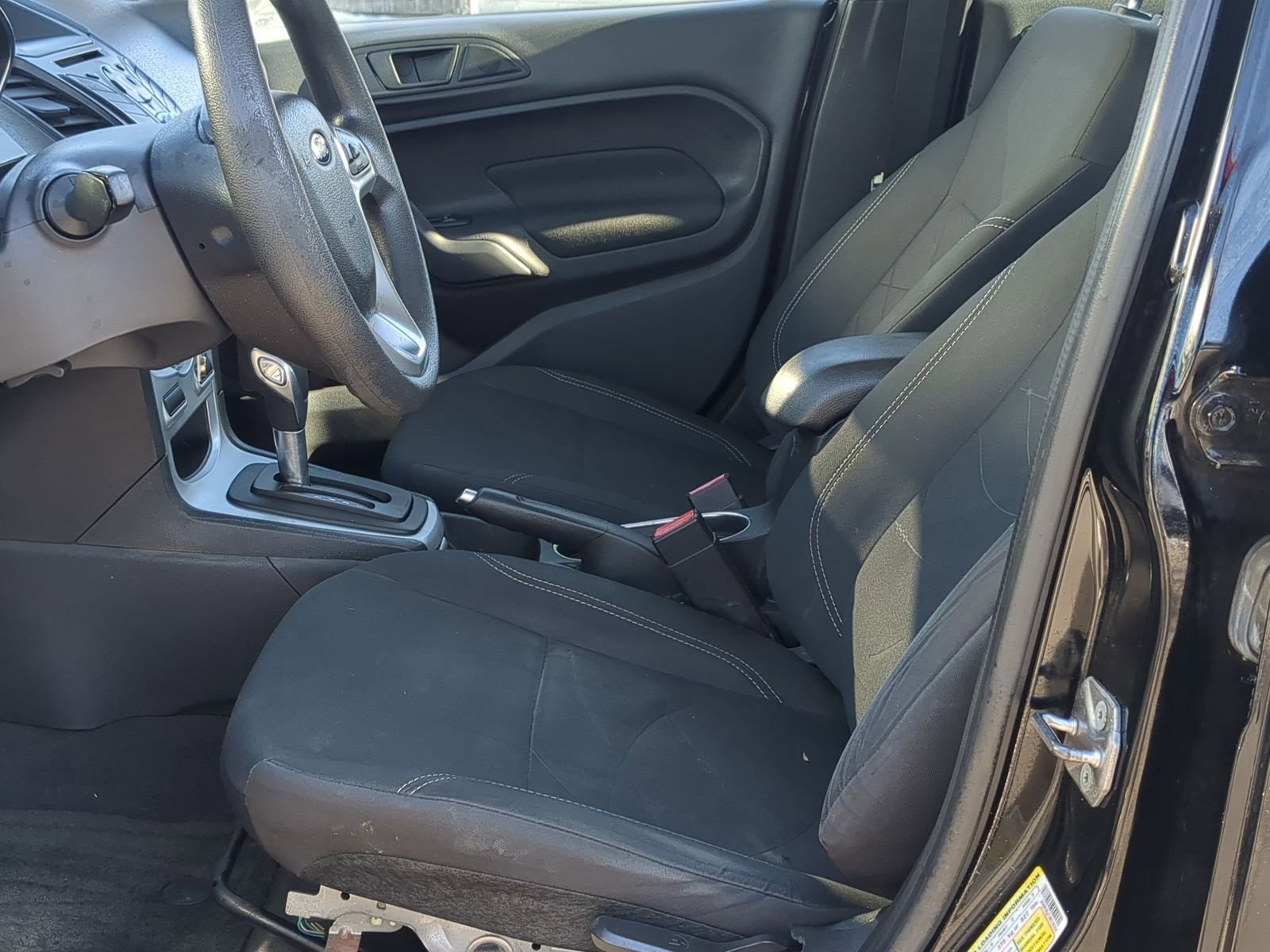 Certified 2018 Ford Fiesta SE image 19