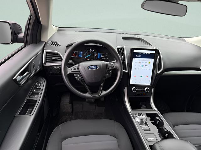 Certified 2022 Ford Edge SE w/ Black Appearance Package AWD/4WD image 7