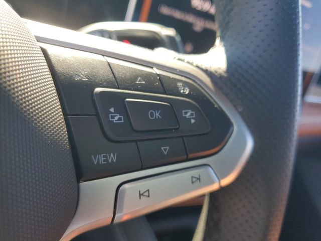 Used 2025 Volkswagen Tiguan SEL R-Line image 23