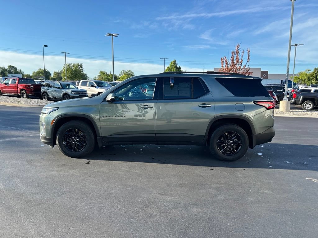 Used 2023 Chevrolet Traverse LT w/ Midnight/Sport Edition AWD/4WD image 8
