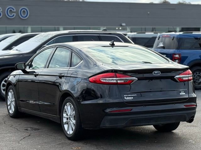 Certified 2020 Ford Fusion SE image 5