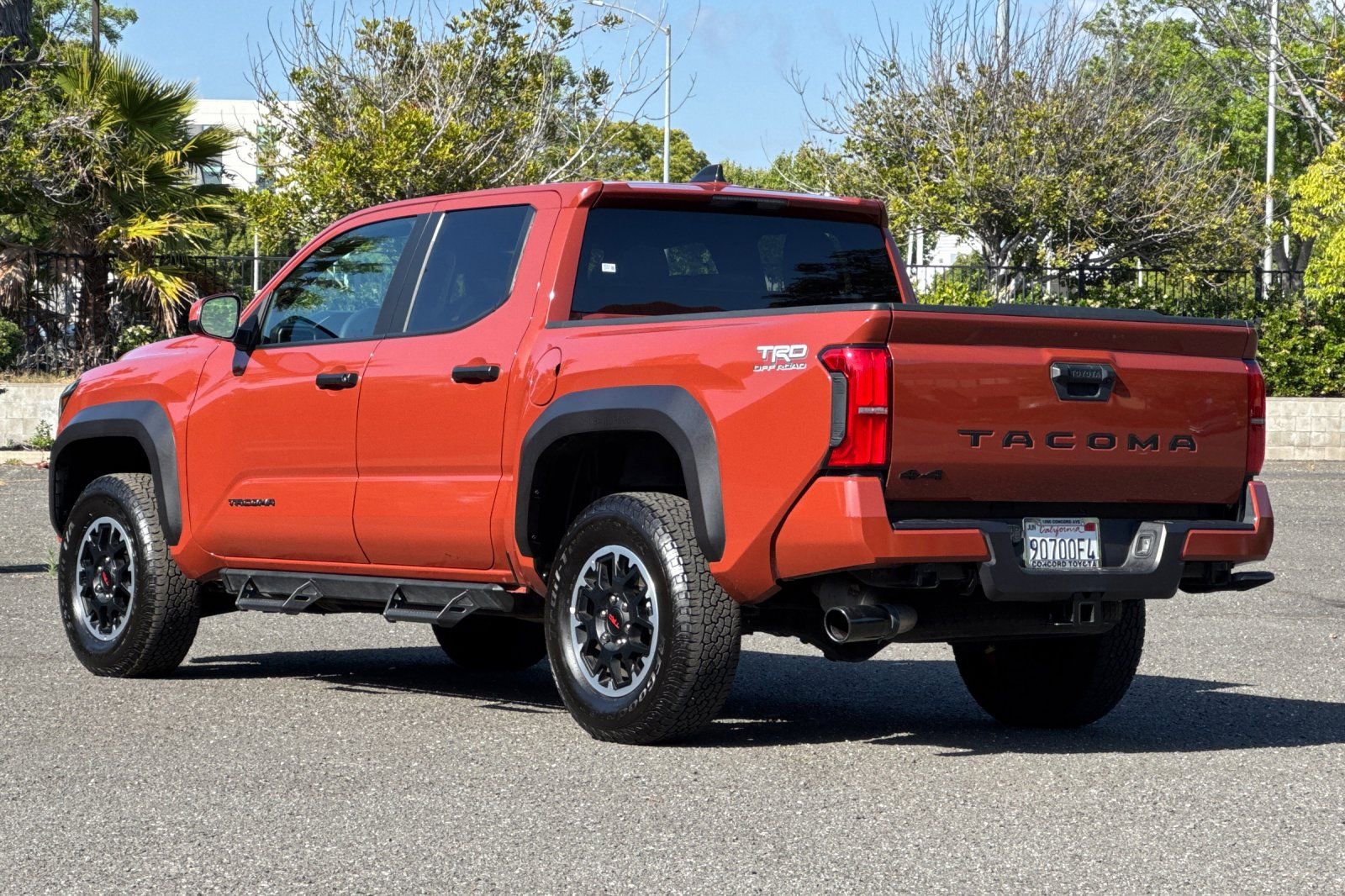 Used 2025 Toyota Tacoma TRD Off-Road AWD/4WD image 5