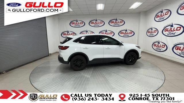 Certified 2025 Ford Escape Active w/ Tech Pack #1 AWD/4WD image 2
