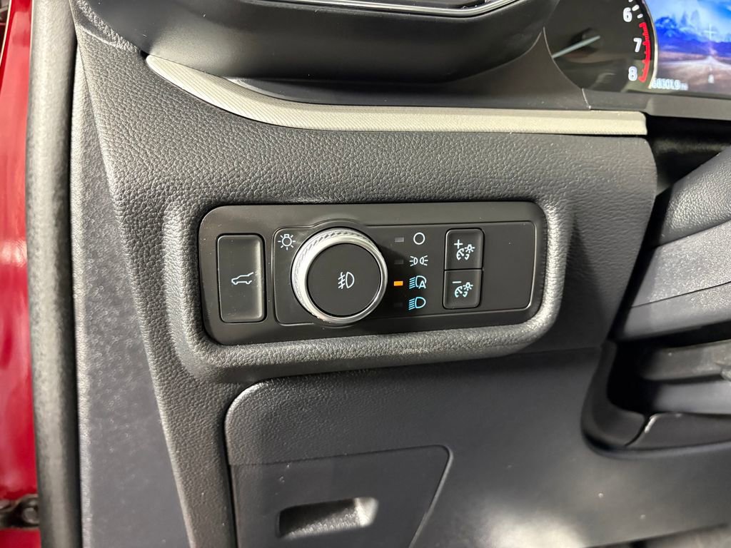 Certified 2020 Ford Explorer XLT w/ Equipment Group 202A AWD/4WD image 13