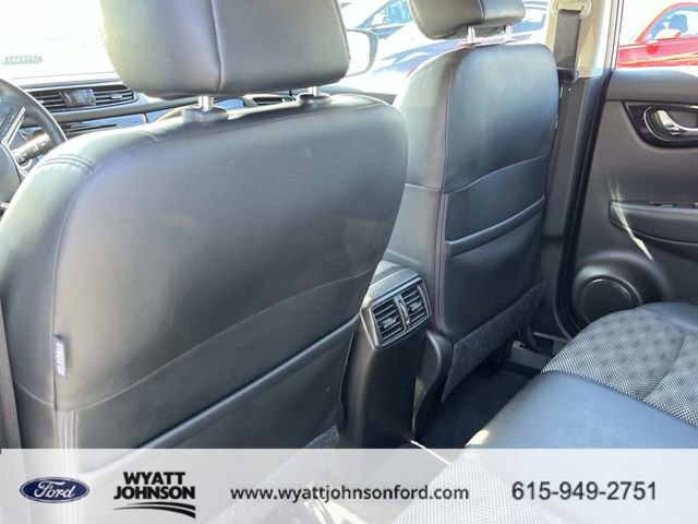 Used 2022 Nissan Rogue Sport SV w/ Technology Package image 18