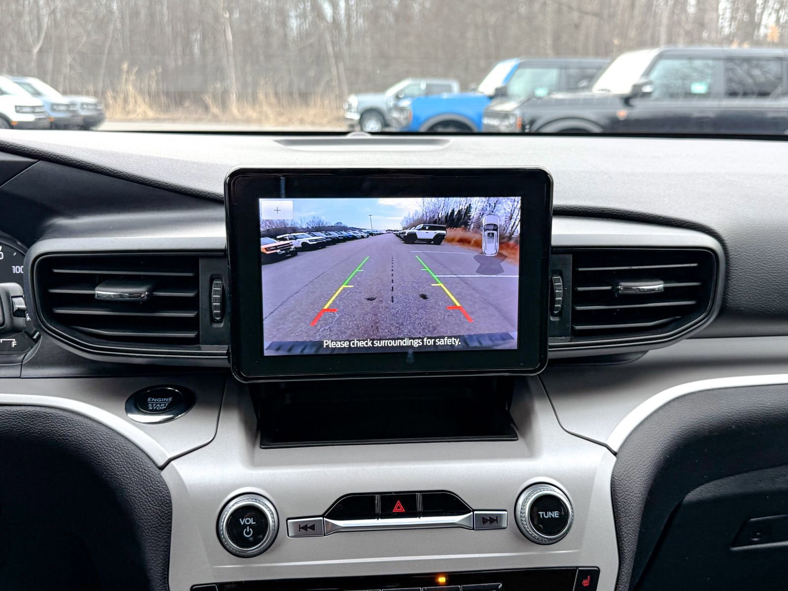 Certified 2023 Ford Explorer XLT image 26