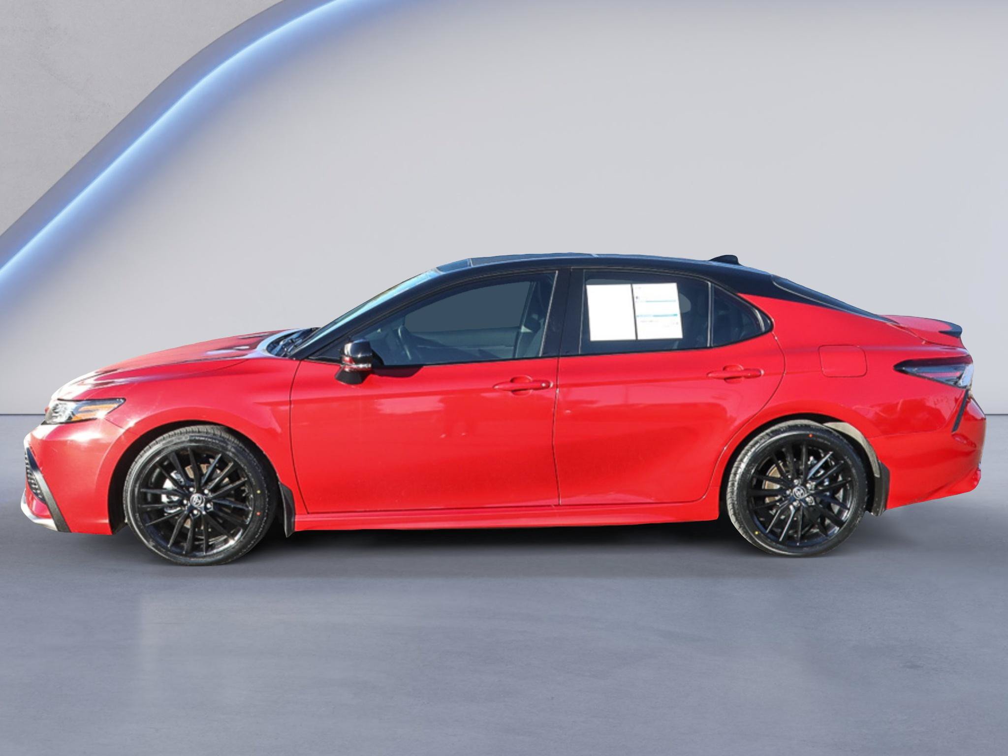 Used 2024 Toyota Camry XSE w/ Navigation Package FWD image 4