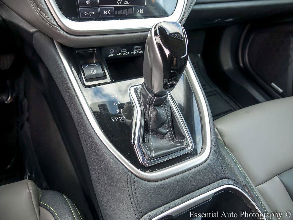 Used 2025 Subaru Outback Onyx Edition AWD/4WD image 18