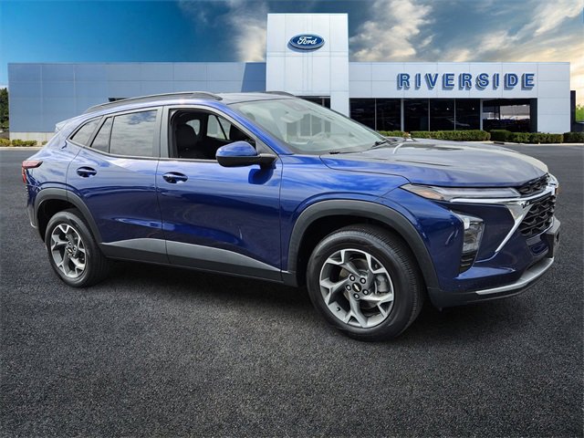 Used 2024 Chevrolet Trax LT w/ Driver Confidence Package