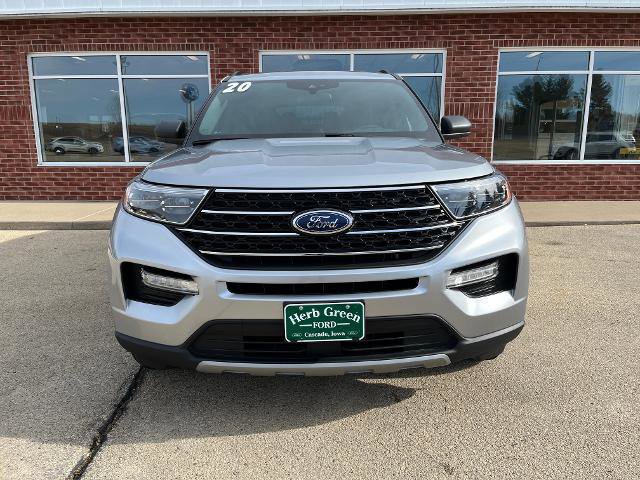 Certified 2020 Ford Explorer XLT w/ Equipment Group 202A image 9