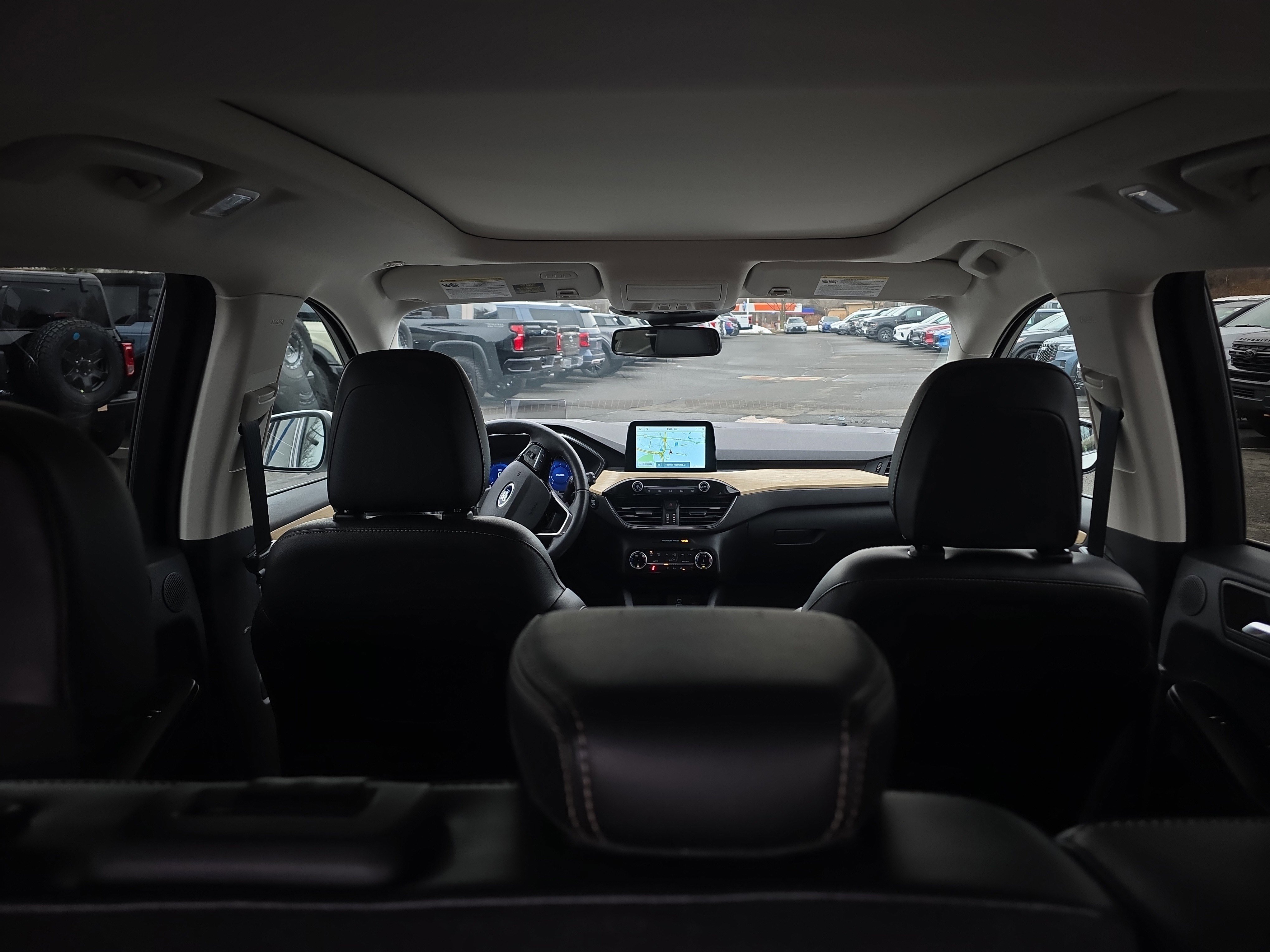 Certified 2022 Ford Escape Titanium w/ Titanium Elite Package image 19