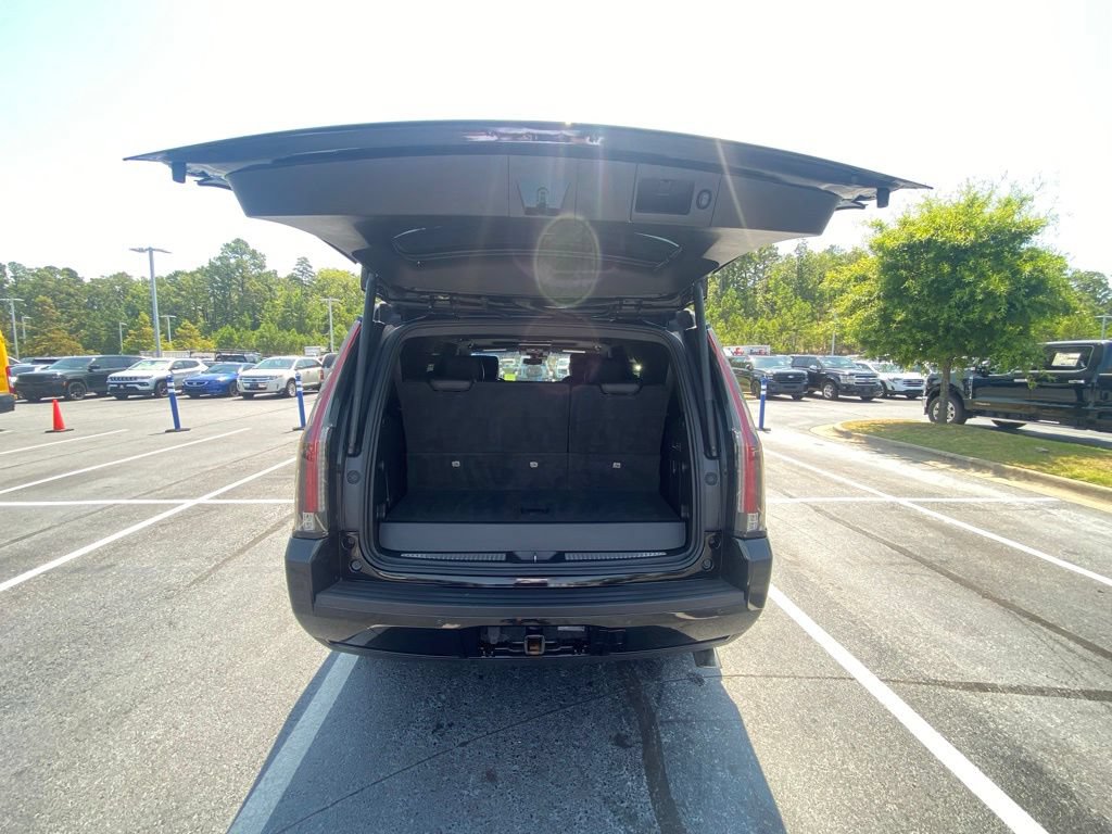 Used 2019 Cadillac Escalade Platinum AWD/4WD image 28