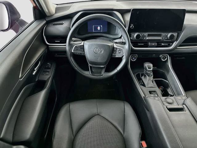 Used 2024 Toyota Grand Highlander AWD image 10