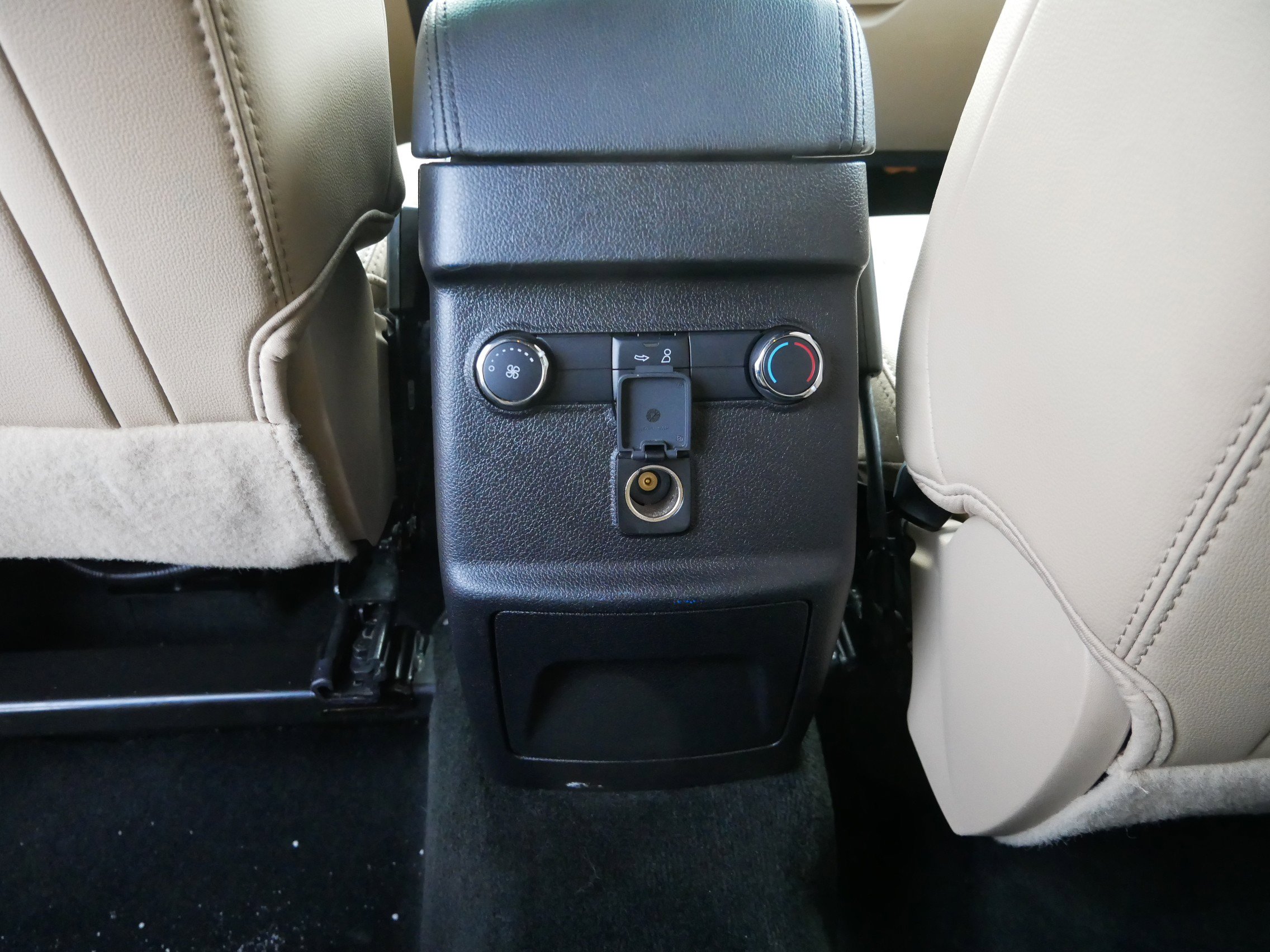 Certified 2017 Ford Explorer XLT w/ Equipment Group 202A image 15