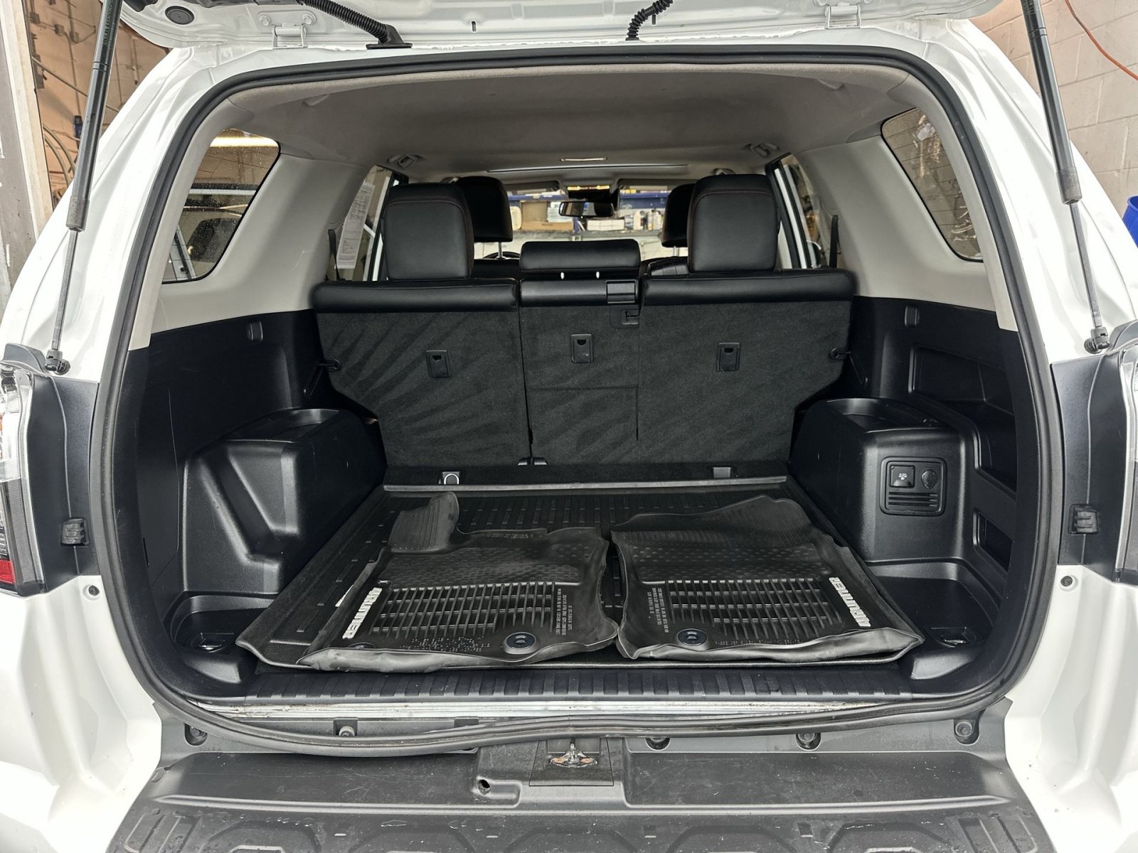 Used 2020 Toyota 4Runner TRD Off-Road Premium w/ Moonroof Package AWD/4WD image 34