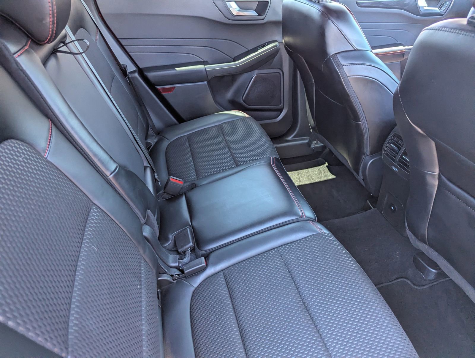 Certified 2024 Ford Escape ST-Line w/ Tech Pack #1 FWD image 13