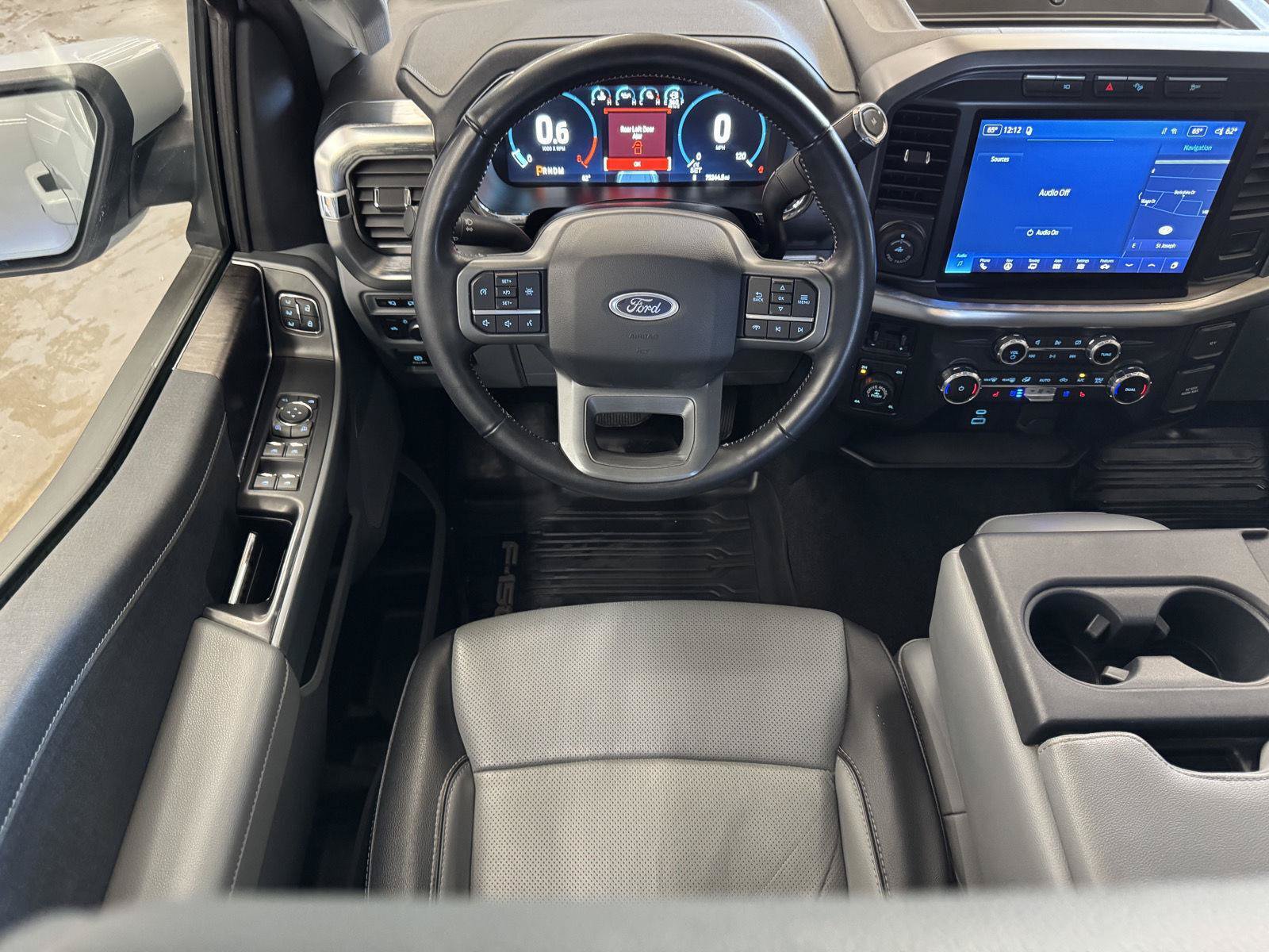 Certified 2022 Ford F150 Lariat w/ Equipment Group 501A Mid AWD/4WD image 18